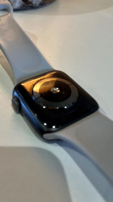 Apple Watch Series 5 40mm + Carregador
