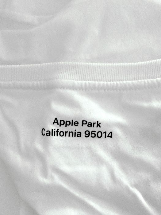 T-Shirt Oficial da Apple - Apple Park (Tamanho M) NOVA!