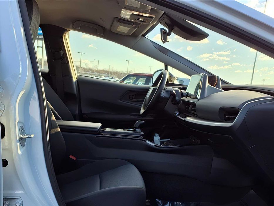 Toyota Prius      2025