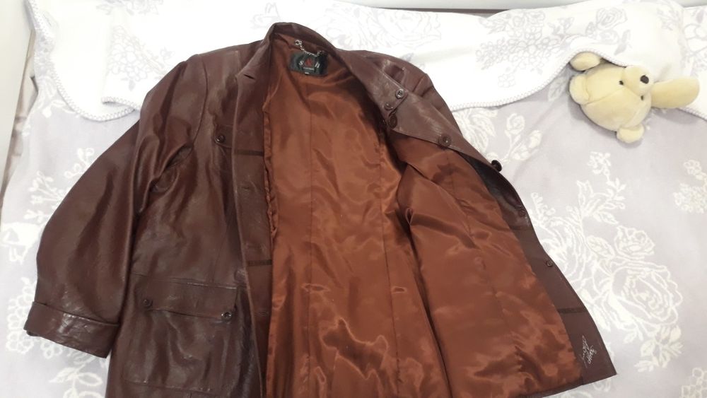 Продам кожаный женский пиджак