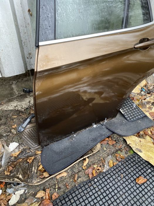 Drzwi lewy tył tylne bmw x1 e84 b06