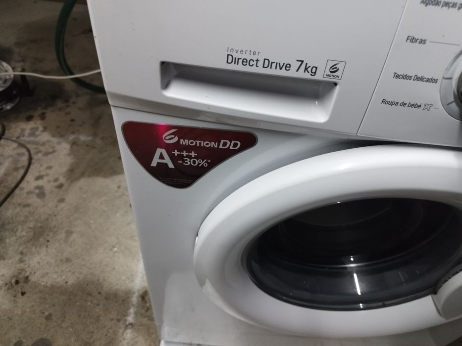 Máquina de lavar roupa LG