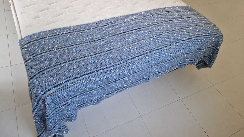 Manta azul estampada 195 cm comprimento x 60 cm de largura