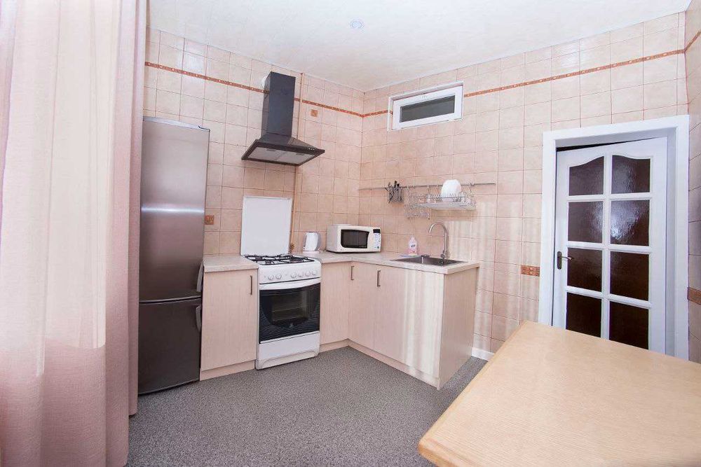 ЦЕНТР. 2-х. к.квартира.Д.Яворницького54. НОВИЙ РІК