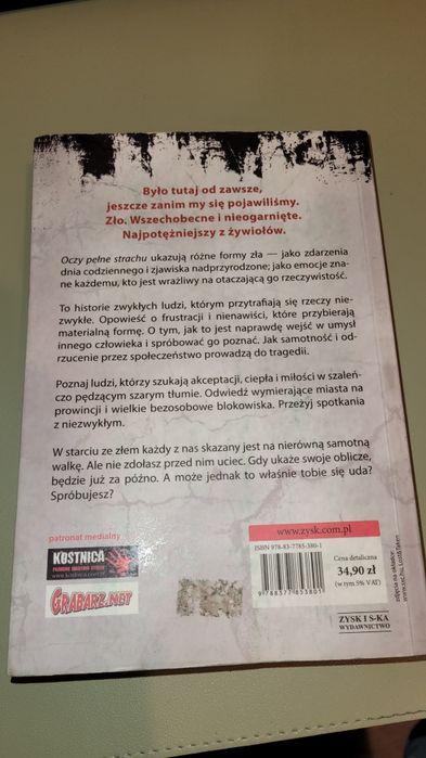 Oczy pełne strachu - mroczne historie