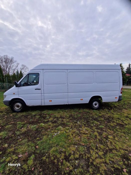 Mercedes-Benz SPRINTER  Mercedes-Benz 312 D