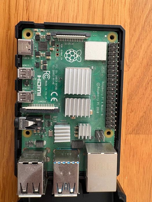 Raspberry Pi 4 Model B 8GB  + 128GB (microSDXC)