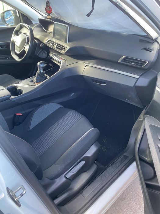 Peugeot 3008 1.5 Blue-hdi