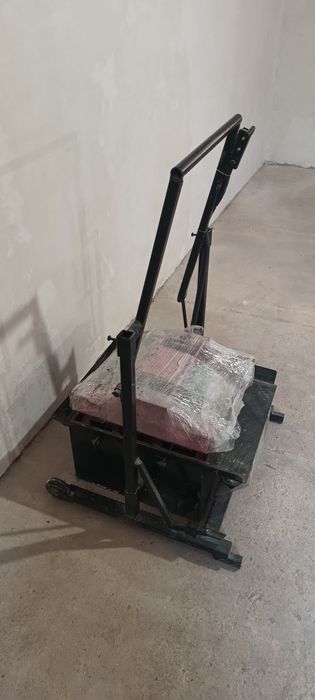 Станок для виготовлення шлакоблоків