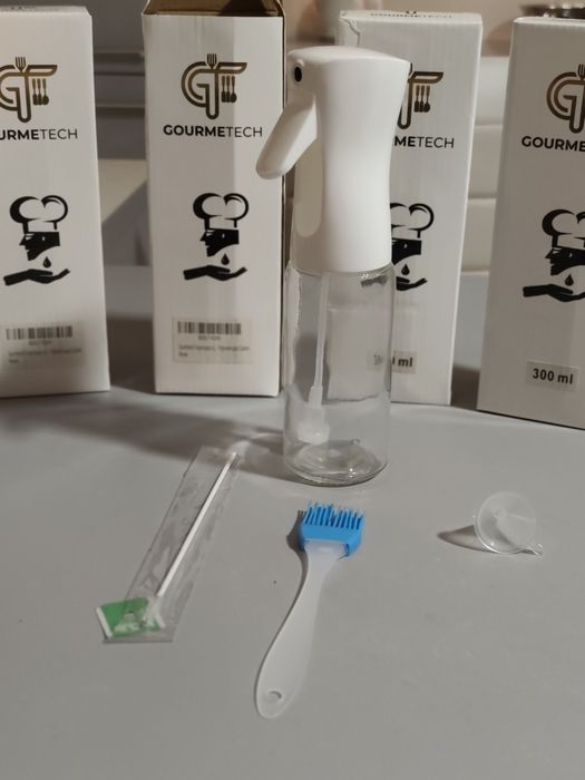 szklany spryskiwacz Gourmetech o pojemności 300 ml