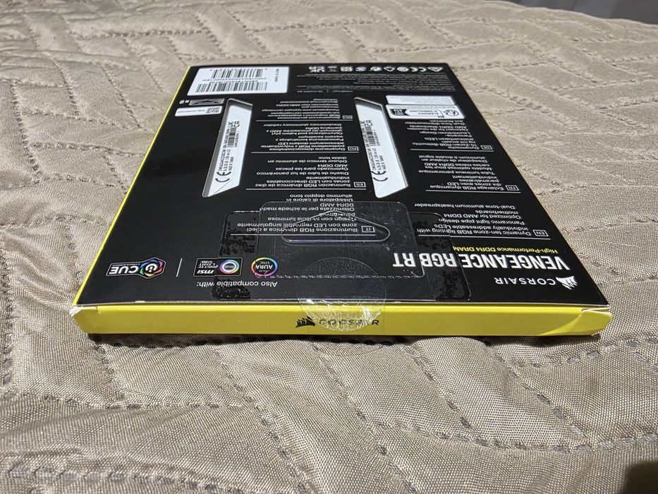 Corsair Vengeance RGB RT 16 GB (2 x 8 GB) DDR4 3200  ram