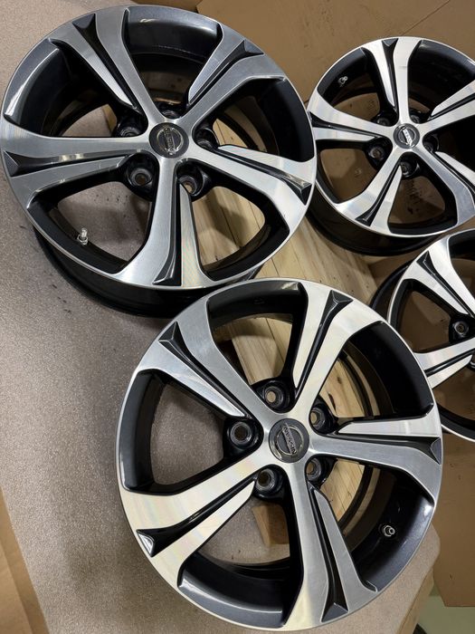 Alufelgi OE Nissan 16 cali 5x114,3 Czujniki! Bardzo ładny stan!!