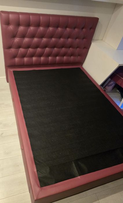 Cama de Casal Estofada com 4 Gavetas de Arrumação (Para colchão 140x190)