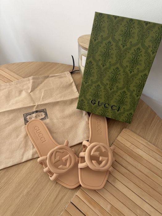 Klapki Gucci Sandały GG Interlocking G