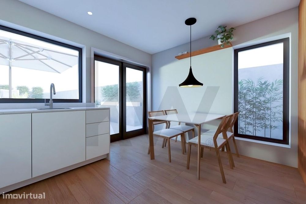 Moradia T1 Renovada com Jardim e Pátio na Rua Monte de São Gens 112,