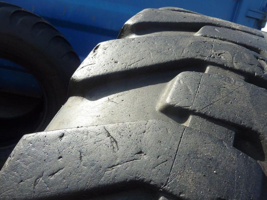 Opona używana przemysłowa 15.5-25 15.5R25 FORERUNNER 700zł W3835