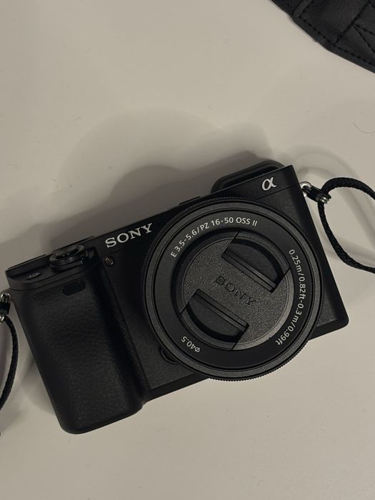 Sony a6400 + 16-50 OSS II