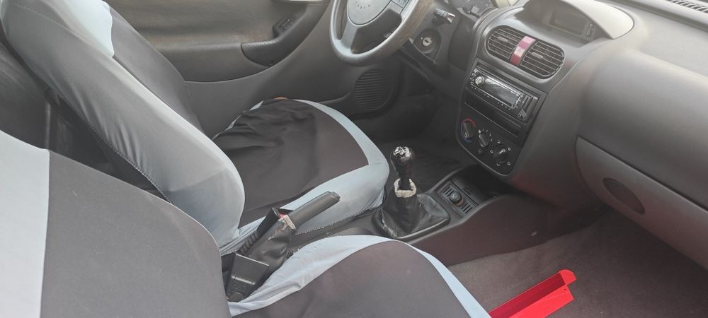 Opel corsa C 1.7 dti sport comercial
