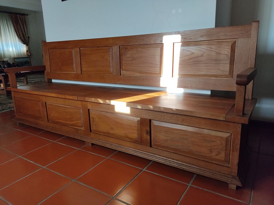 Escabelo maciço em carvalho francês