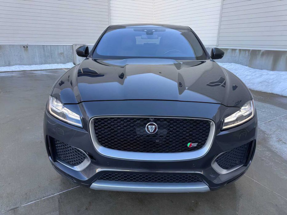 Jaguar F-PACE S      2017