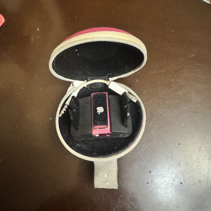 Продам міні плеєр від Aple