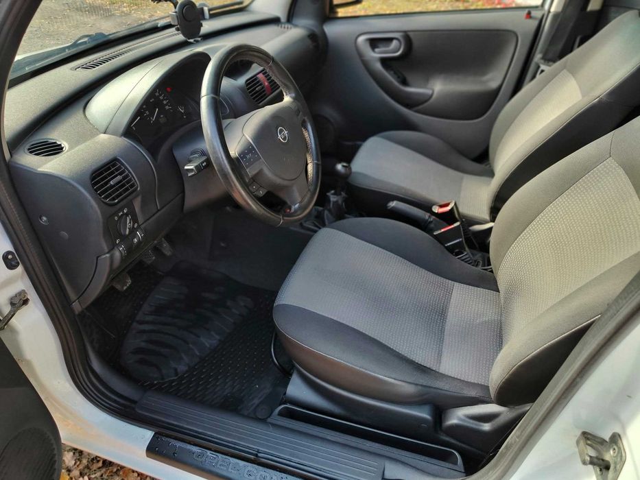 Opel Combo 1.3 CDTI 2009 rok