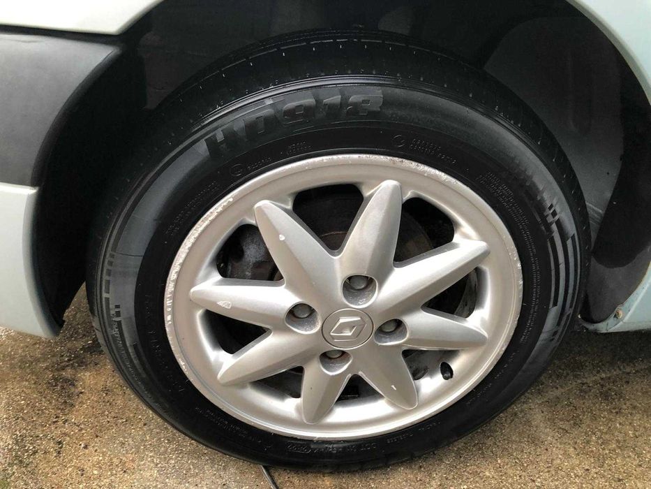 Renault Clio 158.000 km ano 2000 todo original 5 portas 1.2