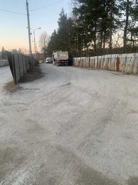 Wynajmę plac,  miejsce postojowe lub skład