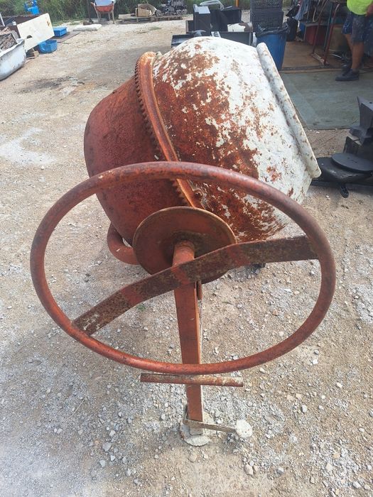 Batoneira miral 160L