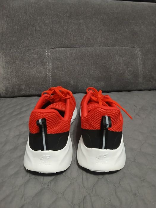 Buty 4F Czerwone