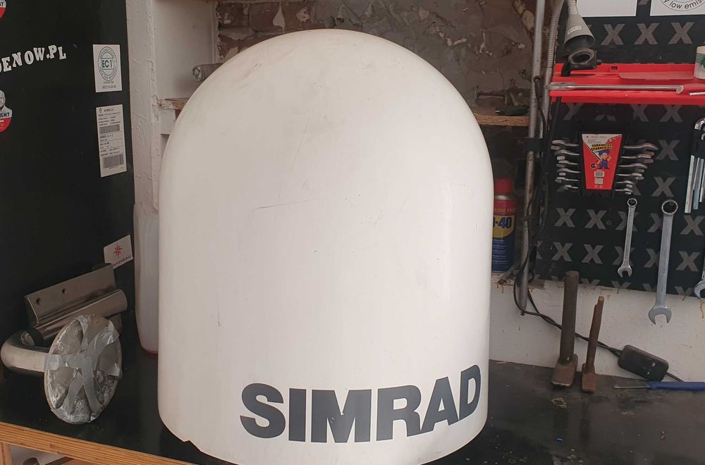 TV sat oceaniczna , Simrad antena satelitarna na jacht, statek duza