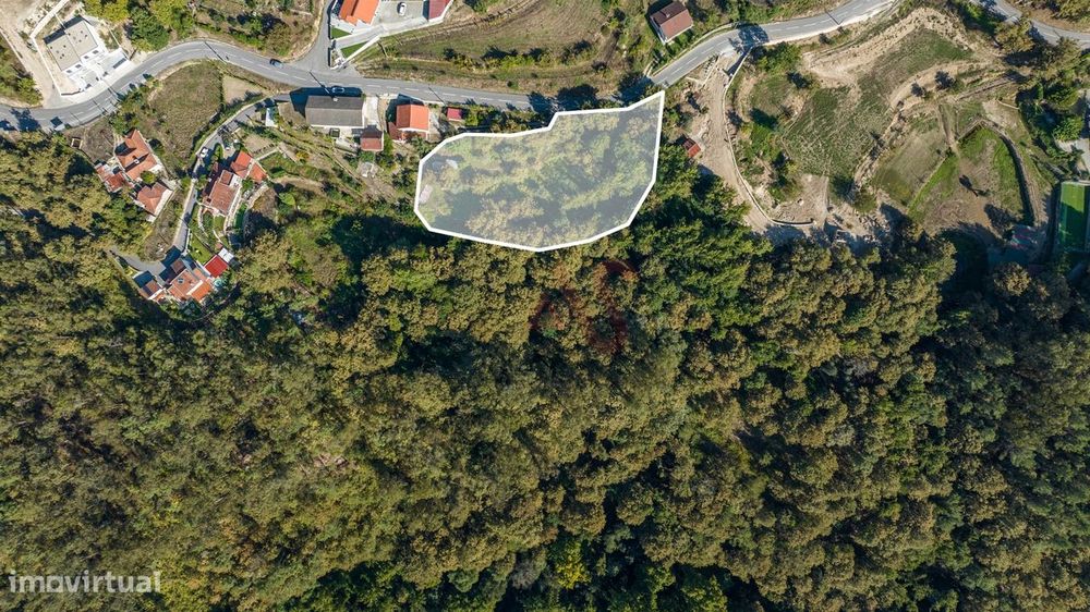 Terreno Rústico com 2.500 m² em Armil, Fafe