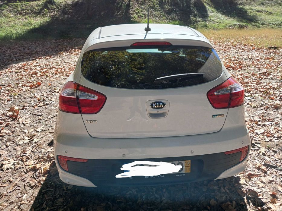 Kia Rio 1.2 Gasolina 5 lugares — photo 4