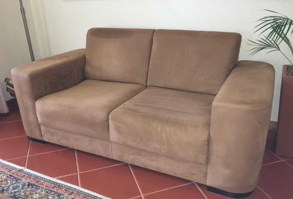 Sofá negociável para venda