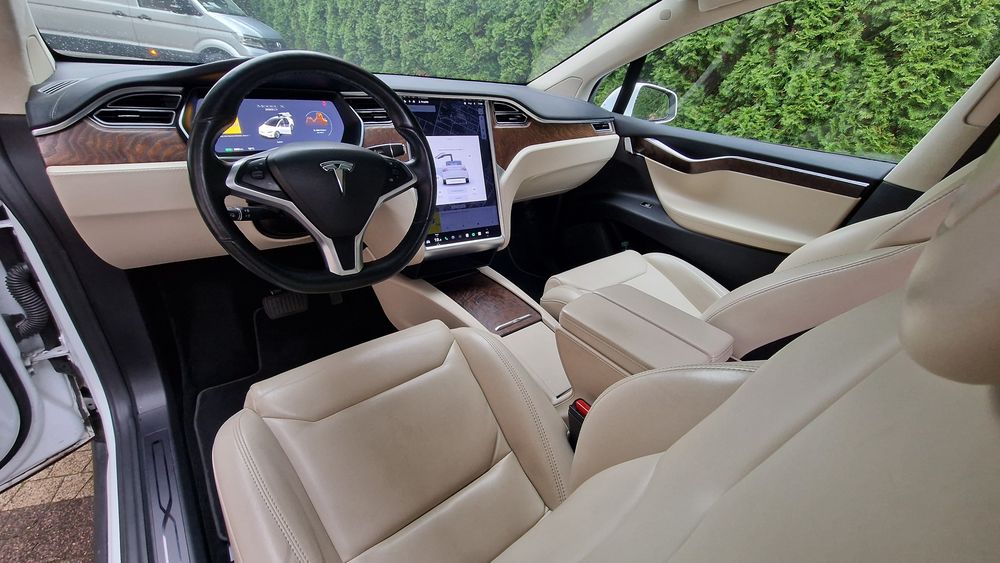 Tesla X 100D wersja  europa