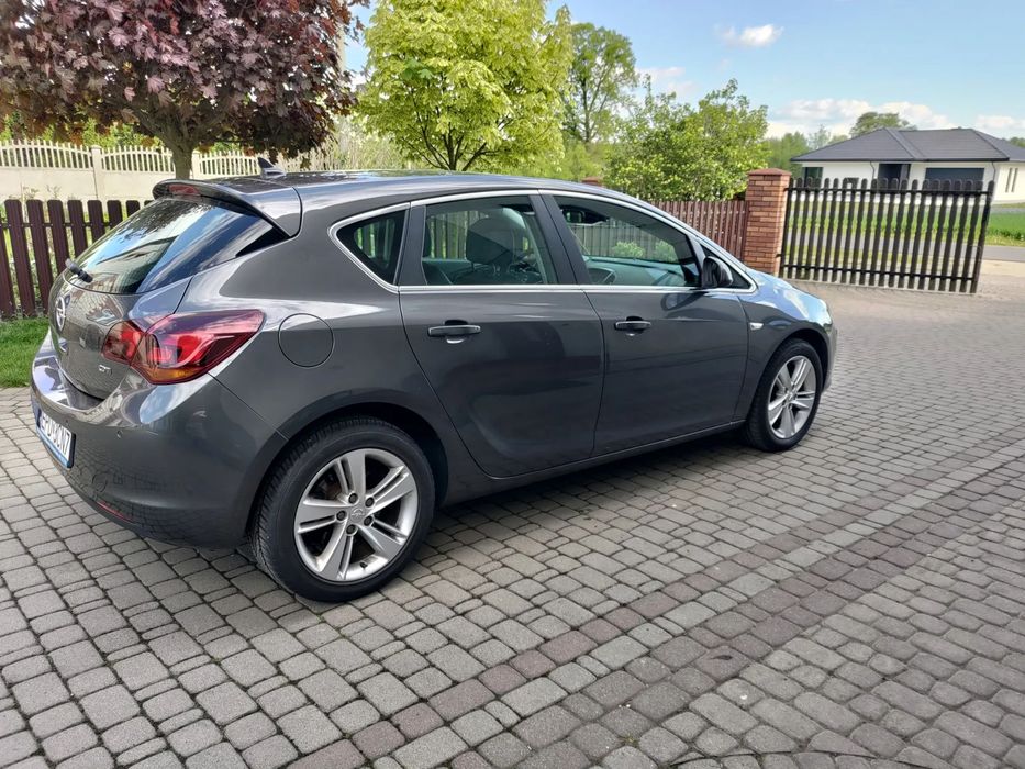 Opel Astra Opel Astra J 2.0 COSMO CDTI AUTOMAT • 2011