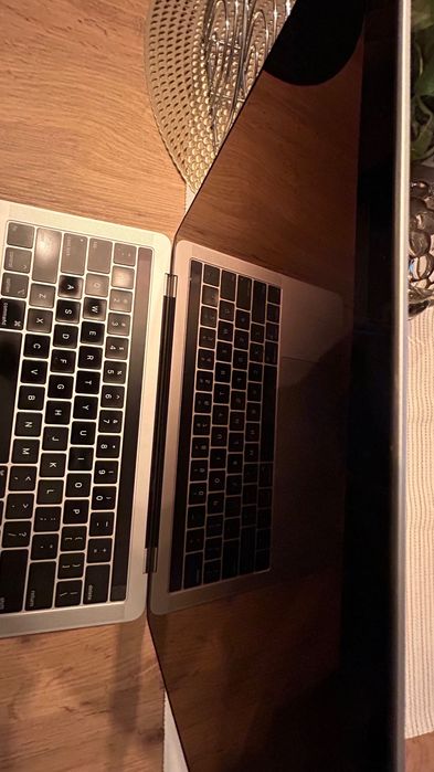 Apple macbook pro 13 i5 16 256 ssd 4 th touchbar nowa bateria 38cykli