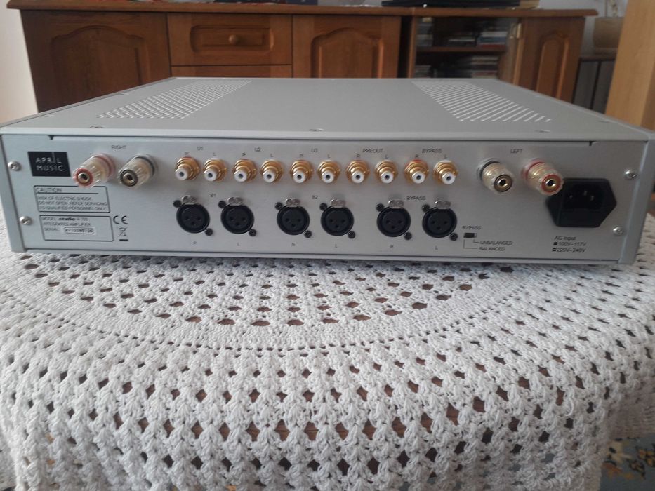 Stello Ai700 2x500W