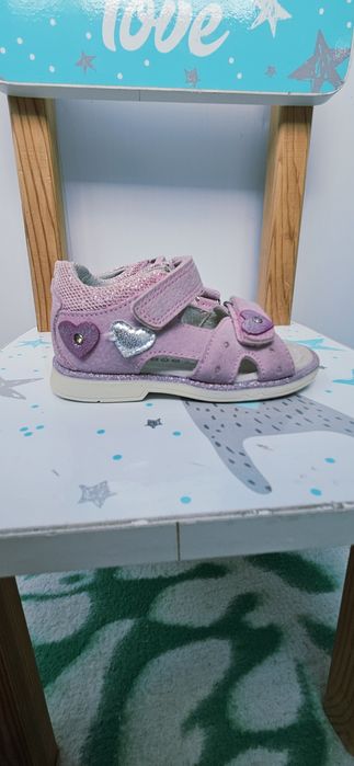 Босоножки для девочки