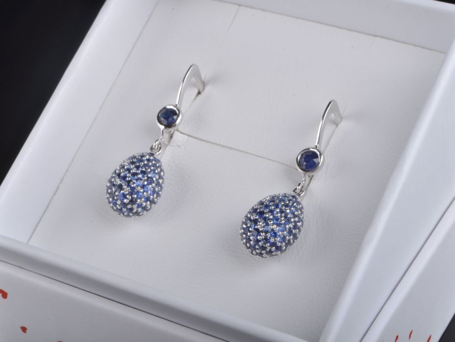 Серьги из белого золота с сапфирами - 2.2ct
