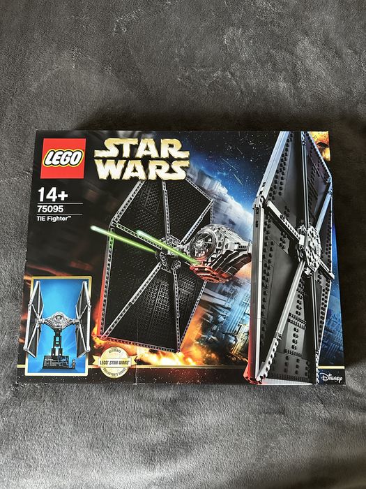 LEGO Star Wars 75095 TIE Fighter UCS