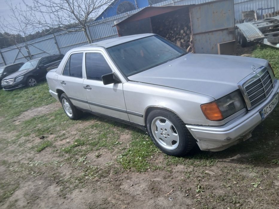 W124 Mercedes 2.3 Мерседес