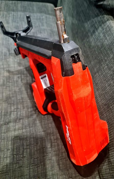 Цвяхозабивач [по бетону] Hilti BX 3