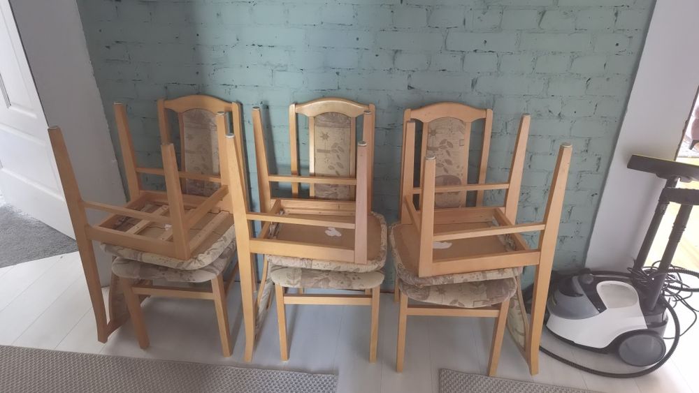 Sprzedam 6 krzeseł do renowacji
