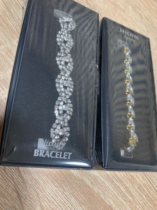 Лот качественной бижутерии, 50 штук.