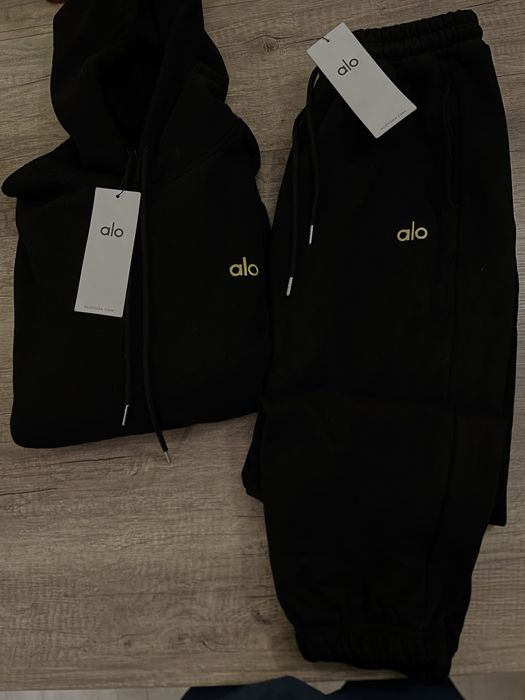 Alo Yoga - tracksuit