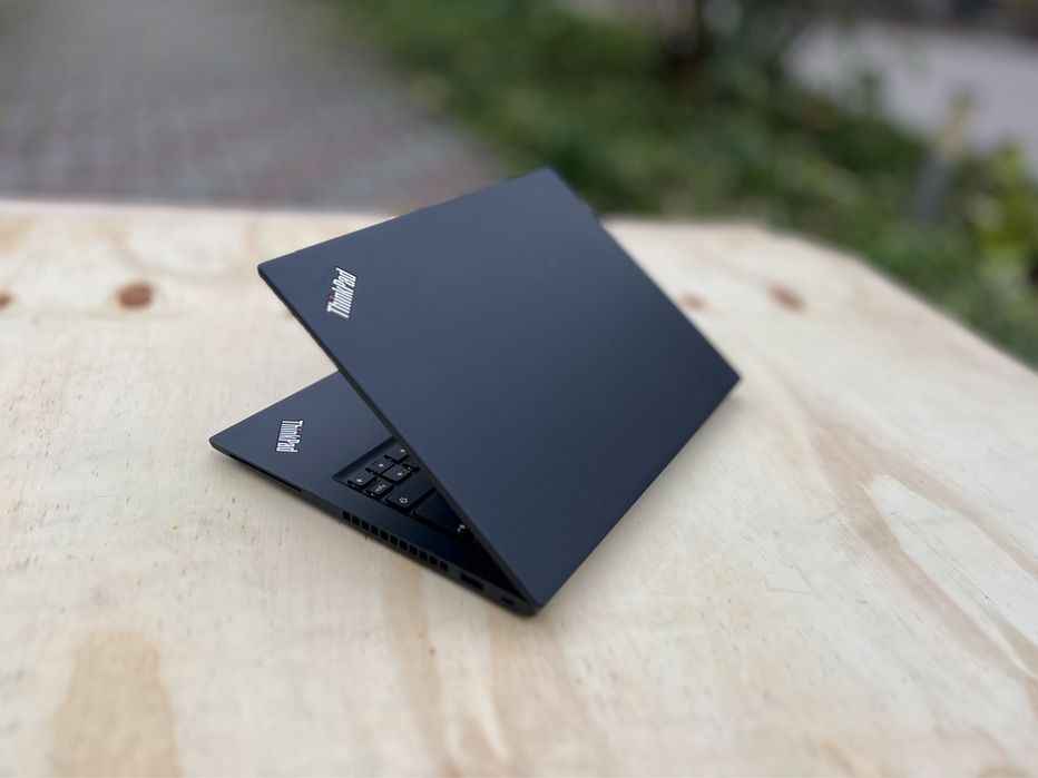 Ноутбук Lenovo ThinkPad T495s/Ryzen 5 PRO 3500U/16GB+512GB/14"FHD IPS