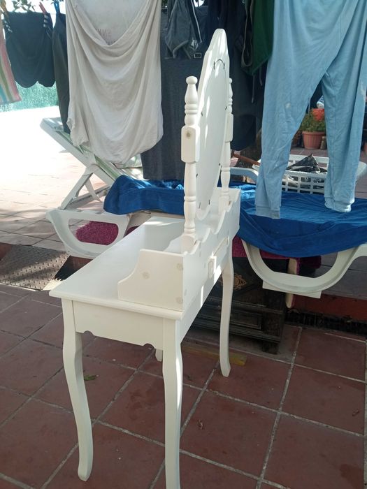Lindo toucador branco