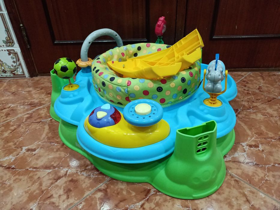 Centro de atividades para bebé casa quarto apartamento vivenda carro.