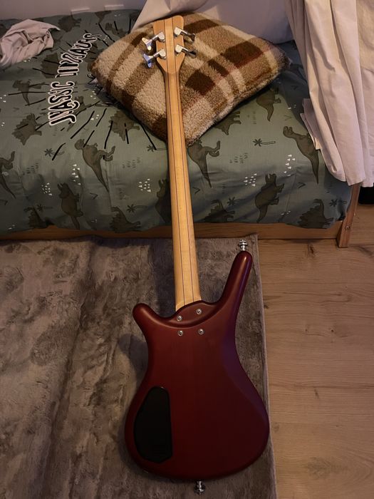 Baixo warwick 4 cordas